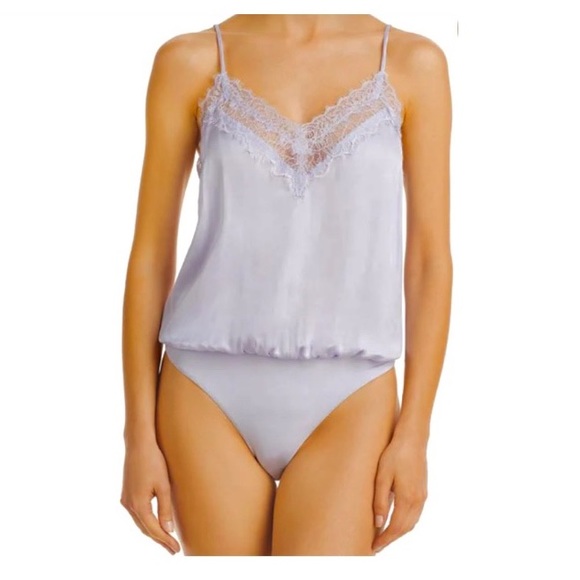 𝗡𝗪𝗧 ASTR THE LABEL periwinkle lilac eyelash lotus lace thong bodysuit M or S new - Picture 3 of 11